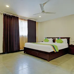 Treebo Prince Hotel