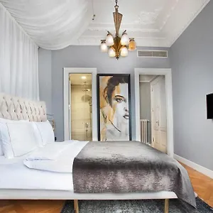 Lina Taksim Pera Former Walton Otel İstanbul